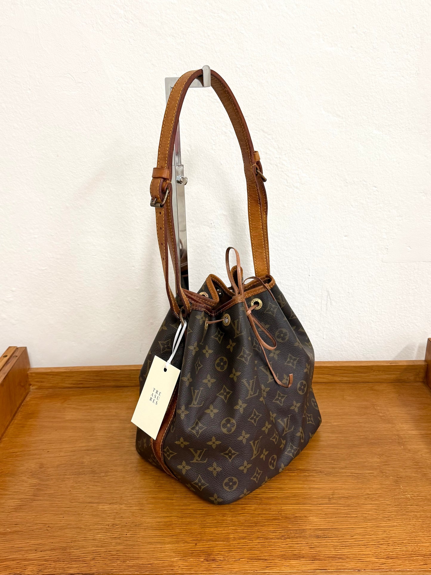 LV PETIT NOÉ MONOGRAM