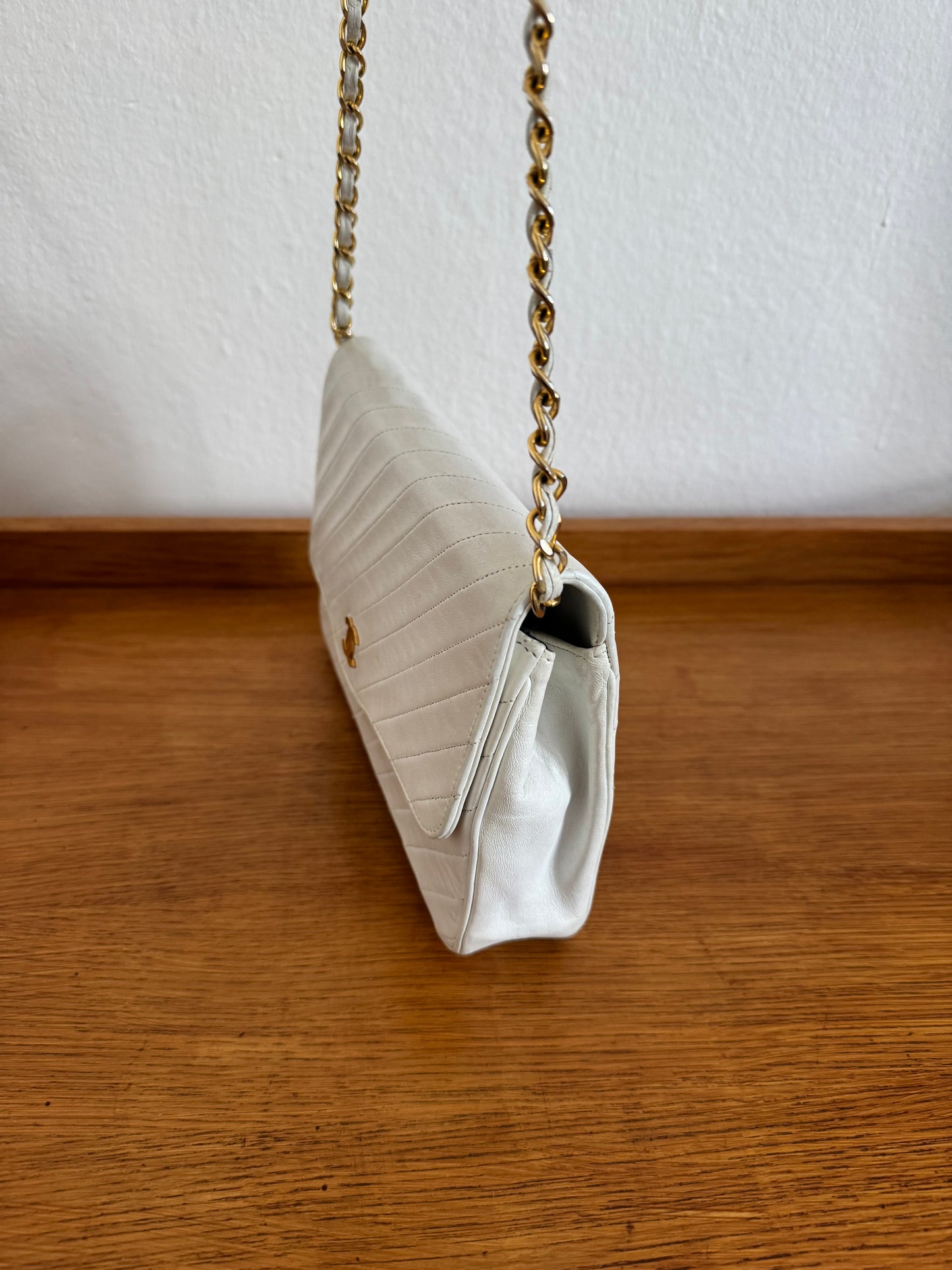 CHANEL DIAGONAL STITCH FLAP OFF WHITE