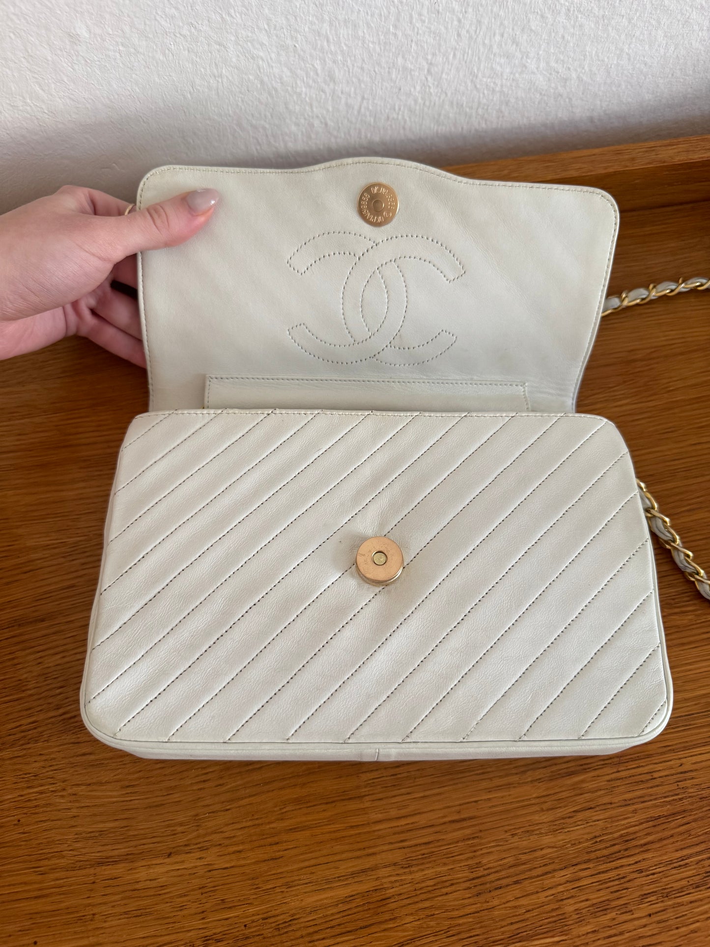 CHANEL DIAGONAL STITCH FLAP OFF WHITE
