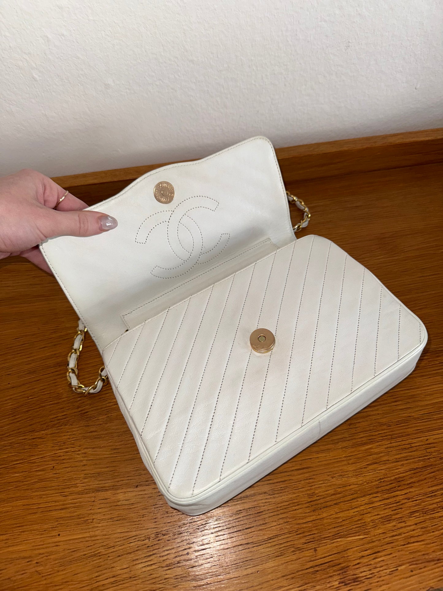 CHANEL DIAGONAL STITCH FLAP OFF WHITE