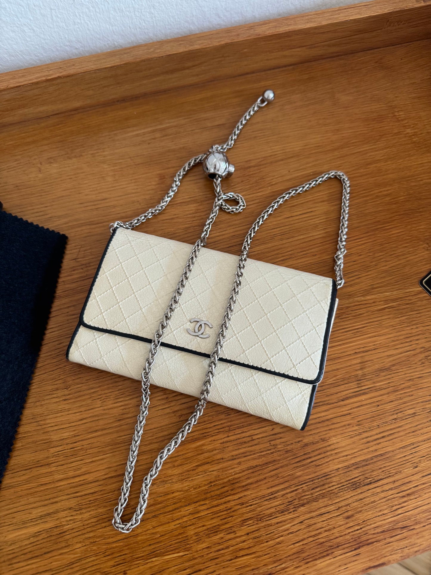 CHANEL WALLET GRAINED LEATHER BUTTER YELLOW
