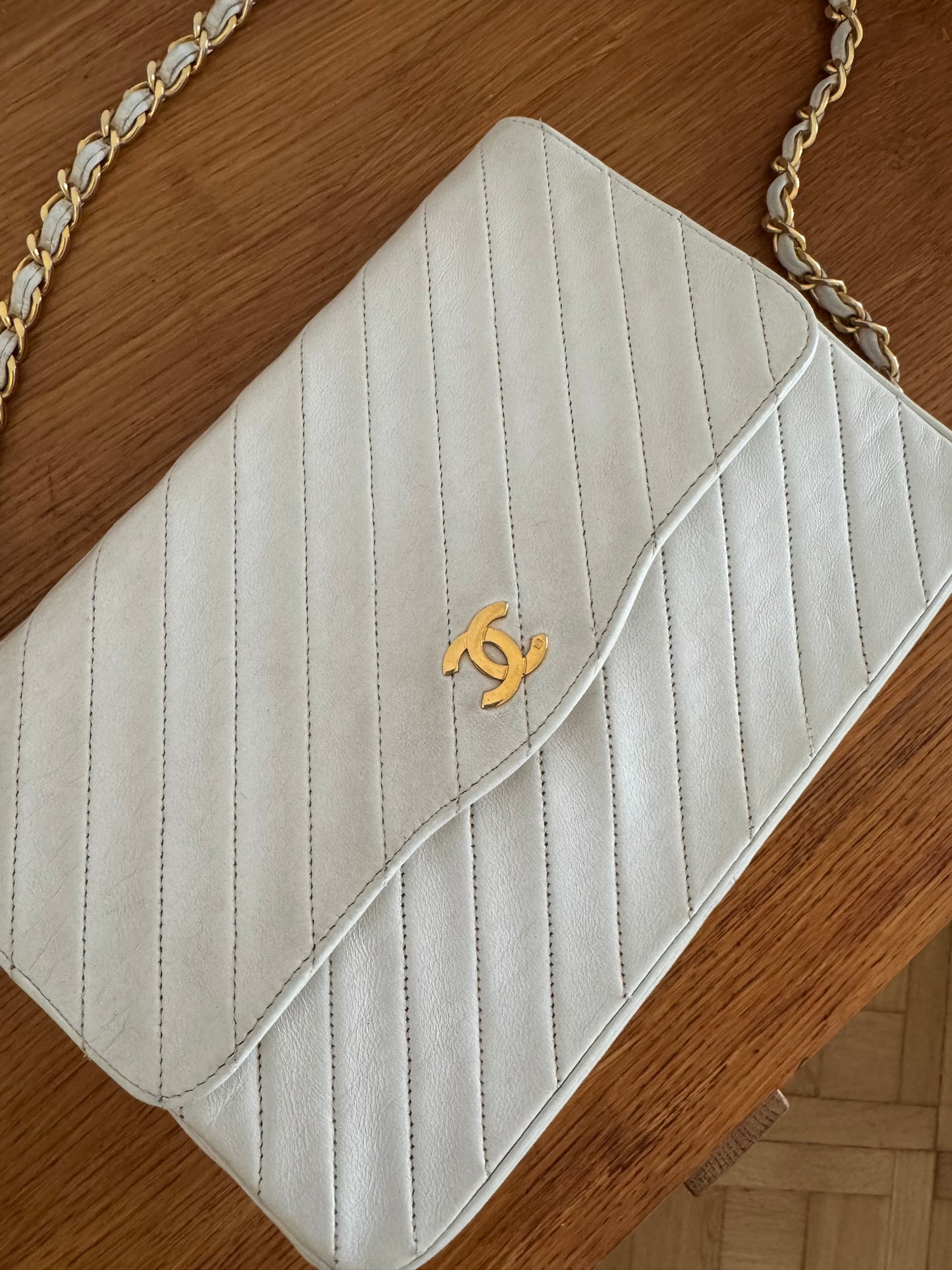CHANEL DIAGONAL STITCH FLAP OFF WHITE
