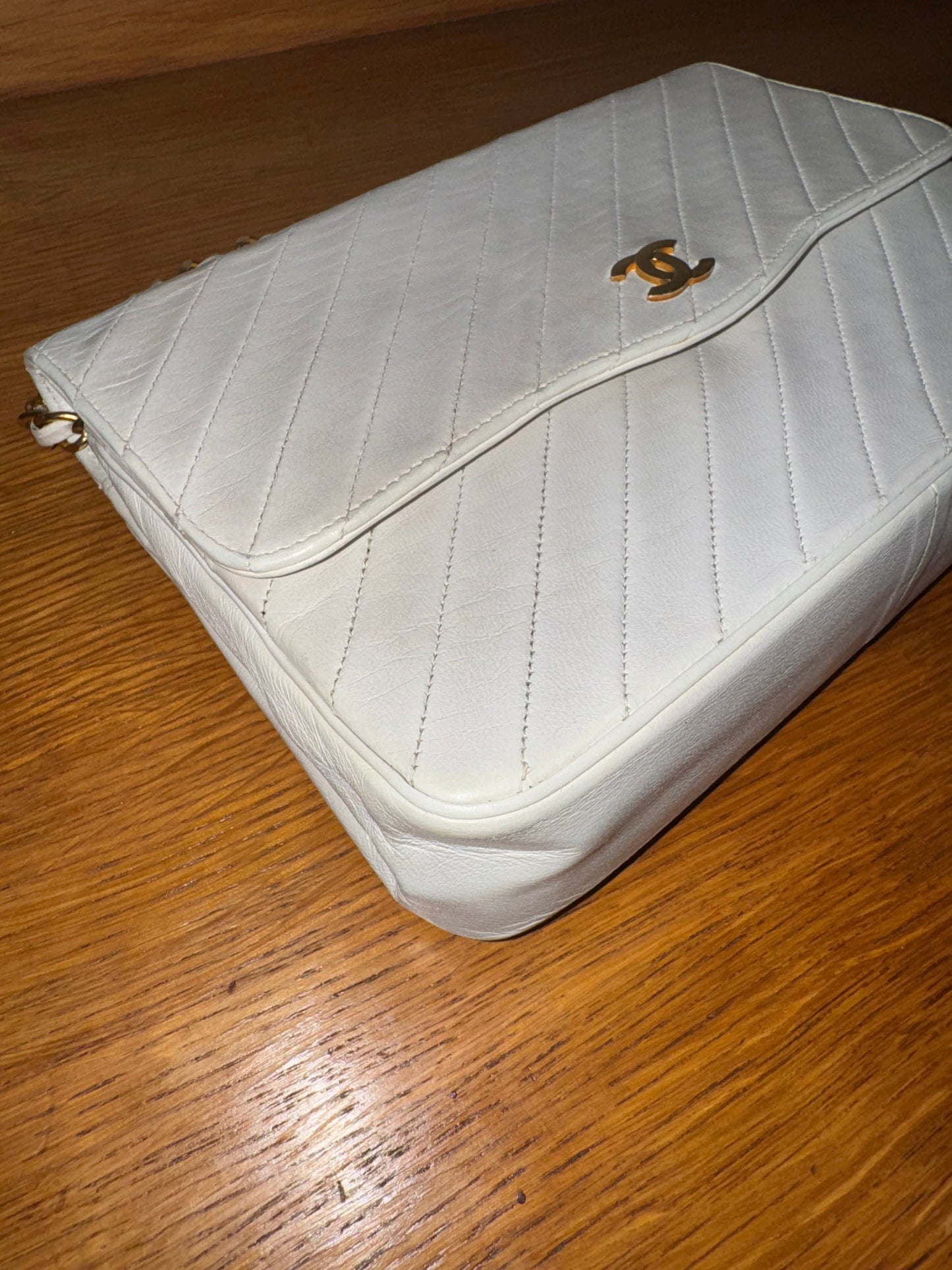 CHANEL DIAGONAL STITCH FLAP OFF WHITE