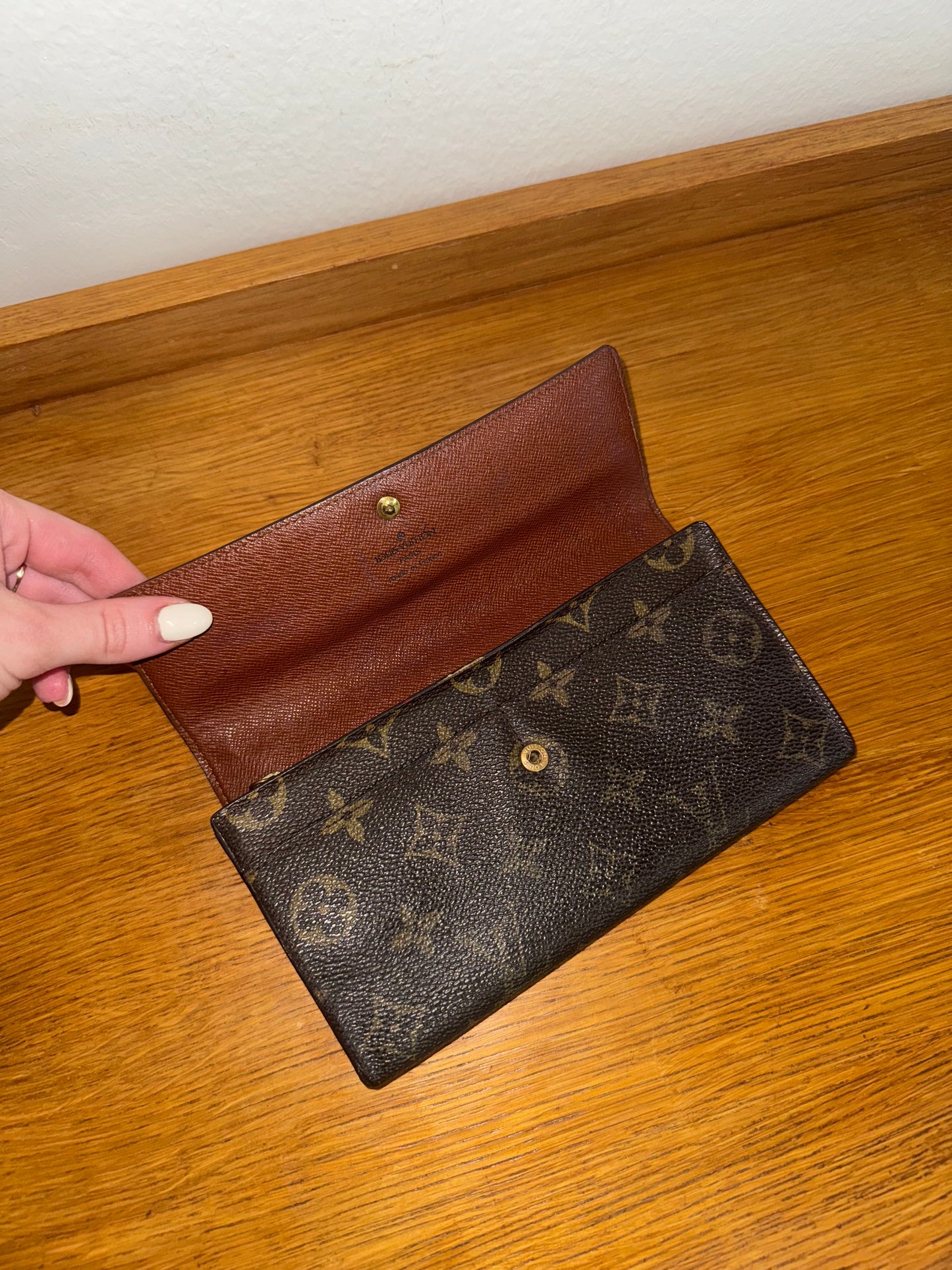 LV WALLET