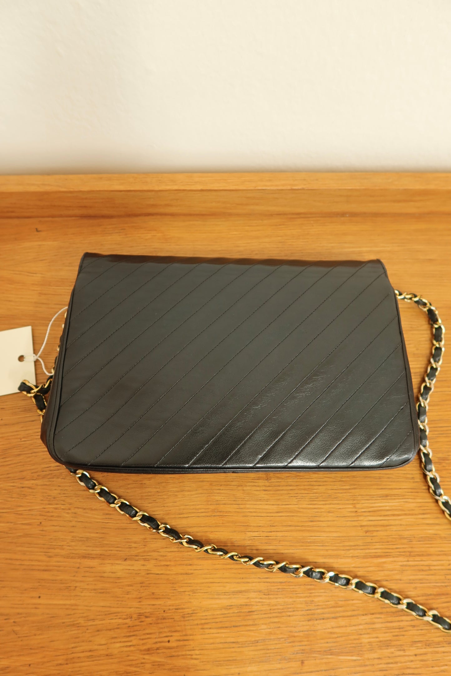 CHANEL DIAGONAL STITCH SINGLE FLAP BAG 2