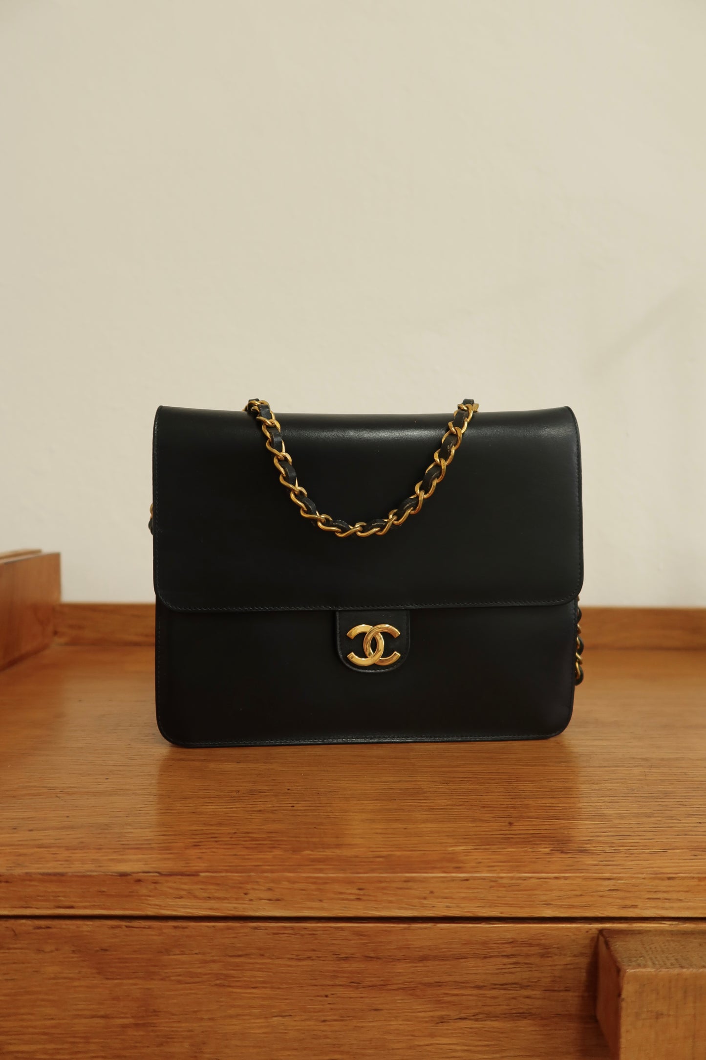 CHANEL BOX CALF SINGLE FLAP