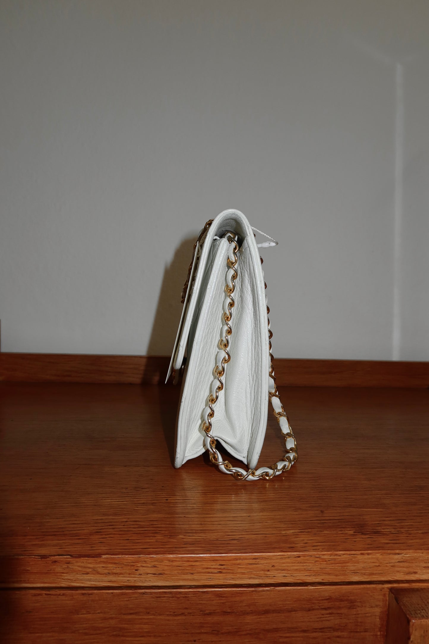 CHANEL 80s SINGLE FLAP BAG CREAM