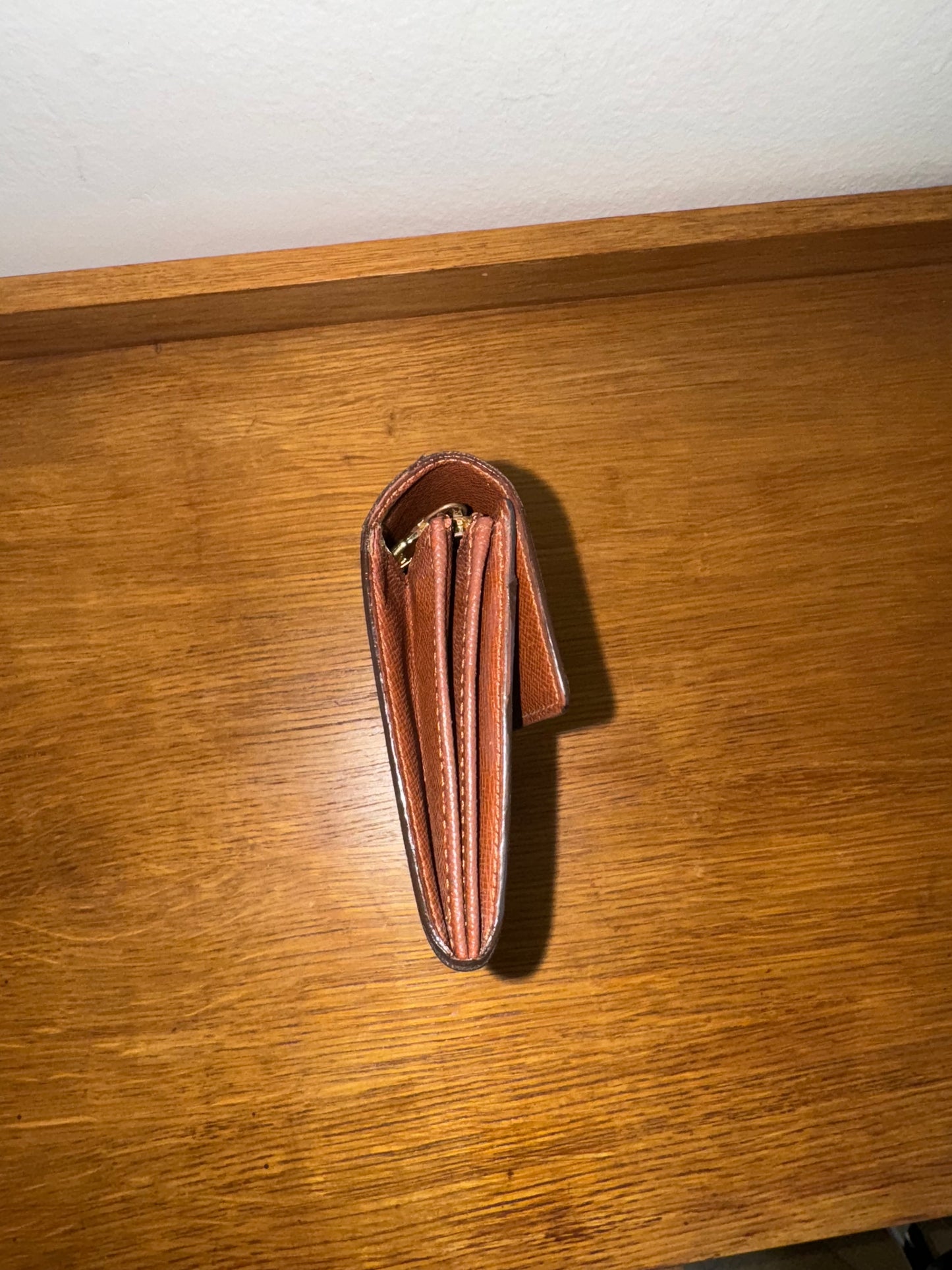 LV WALLET