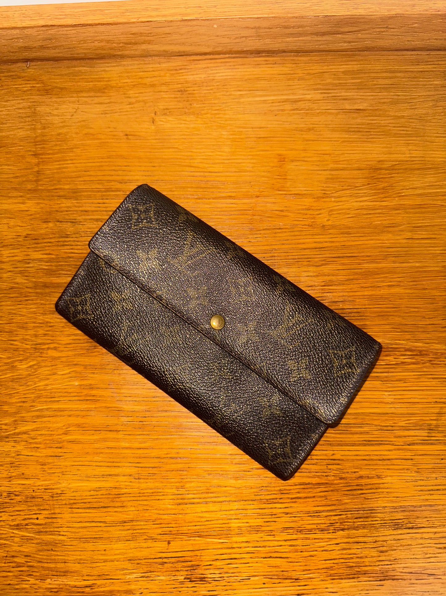 LV WALLET