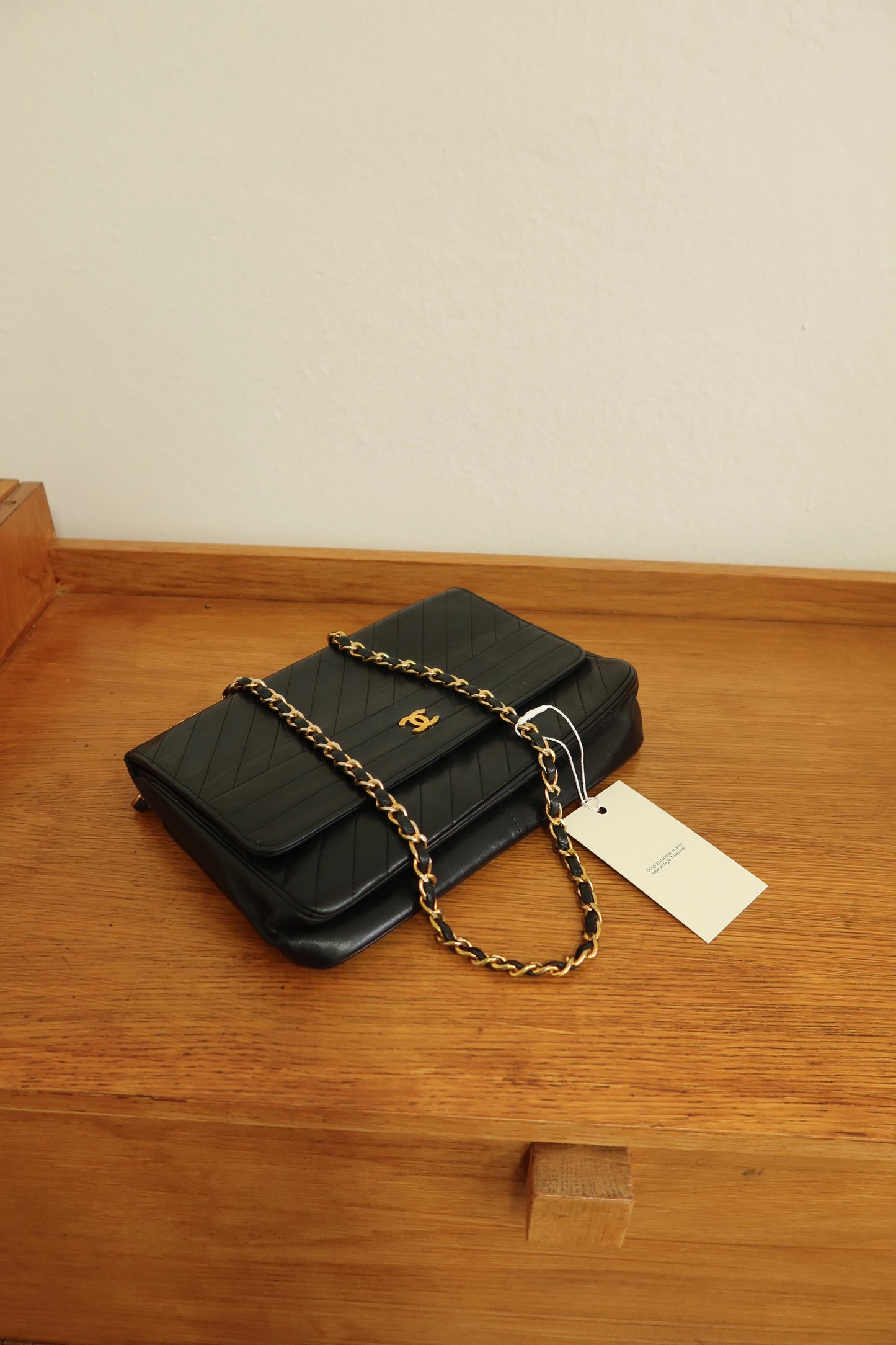 CHANEL DIAGONAL STITCH SINGLE FLAP BAG 2