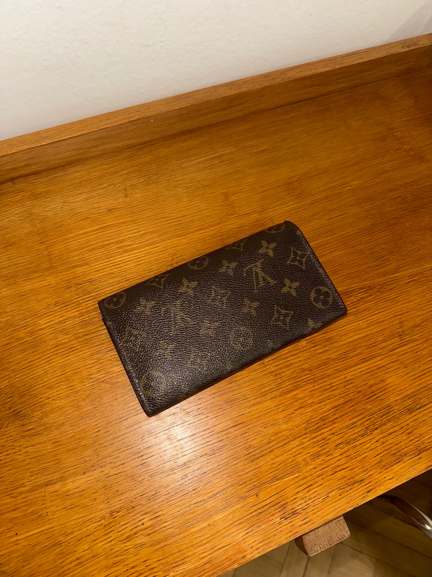 LV WALLET