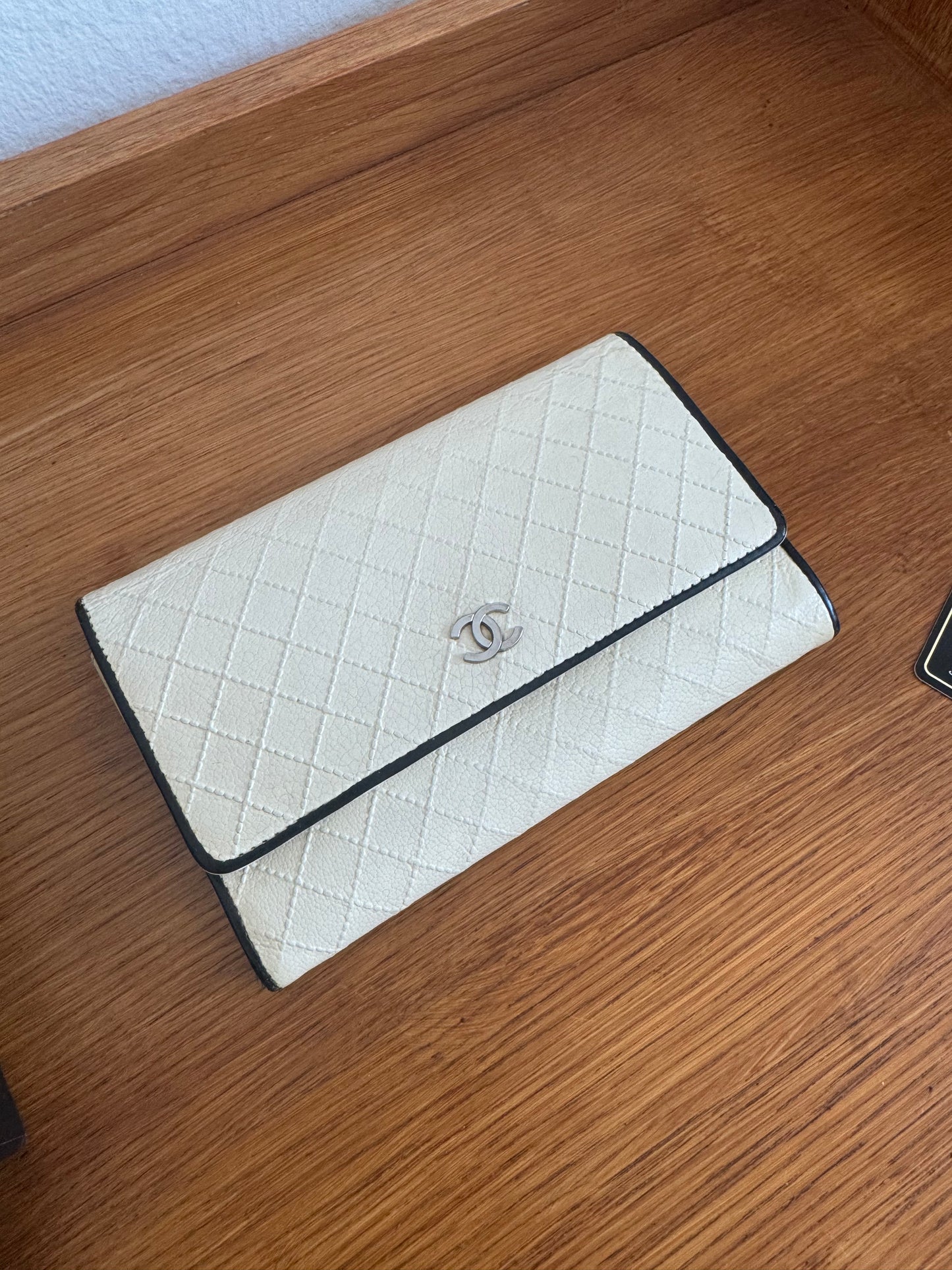 CHANEL WALLET GRAINED LEATHER BUTTER YELLOW