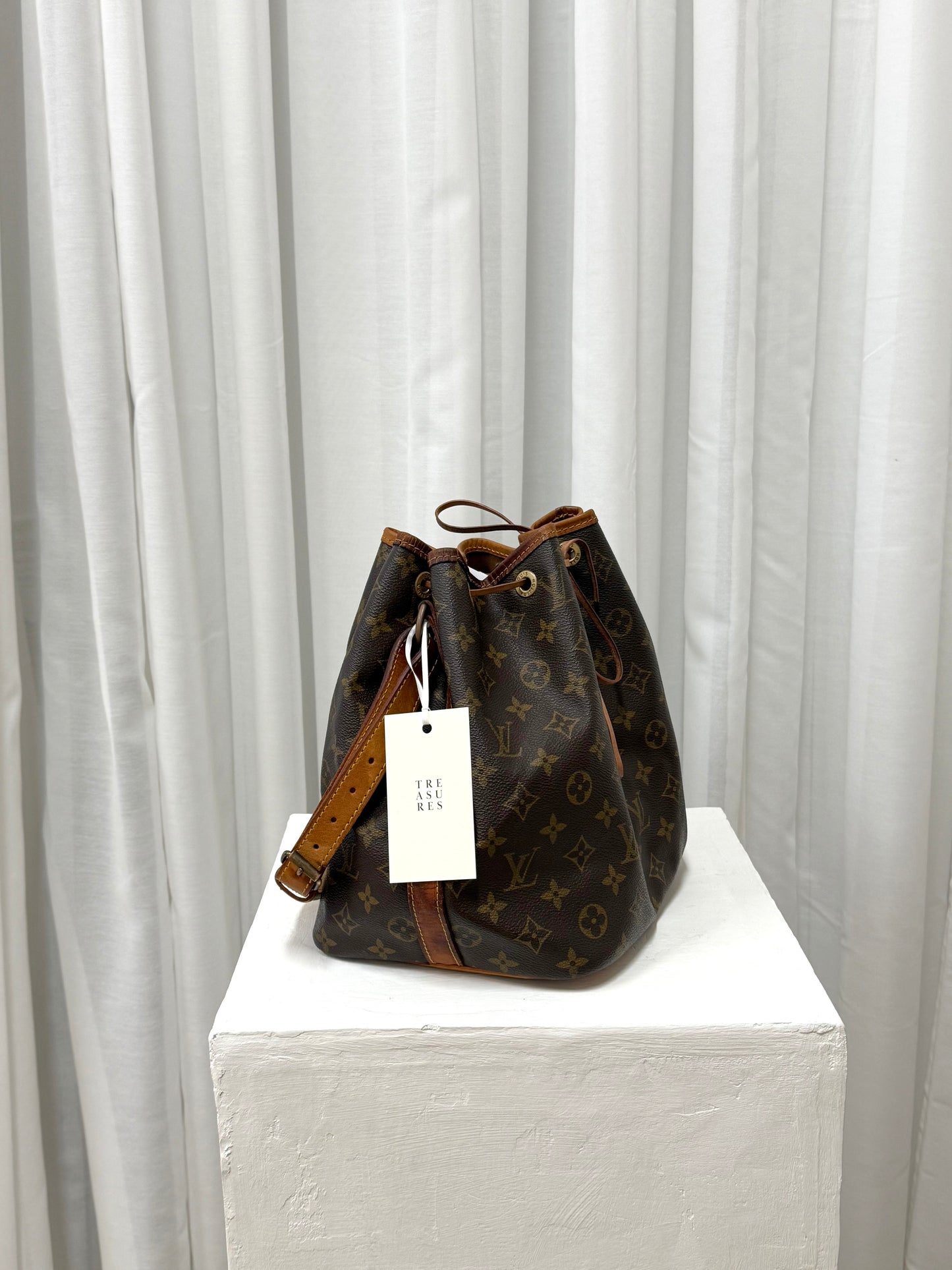 LV PETIT NOÉ MONOGRAM