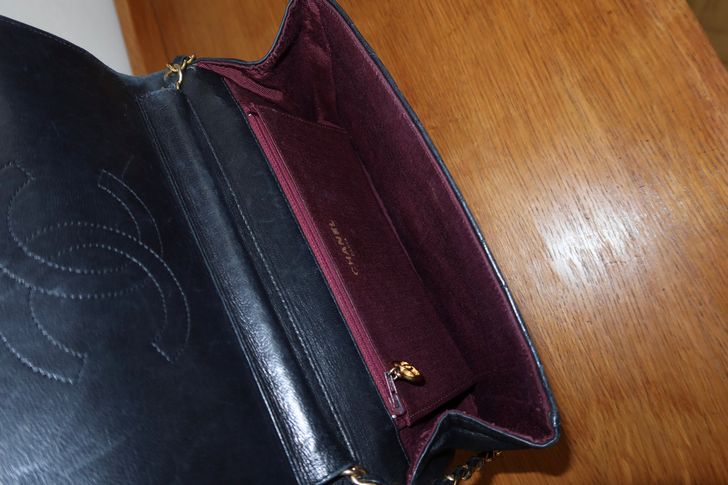 CHANEL DIAGONAL STITCH SINGLE FLAP BAG 2