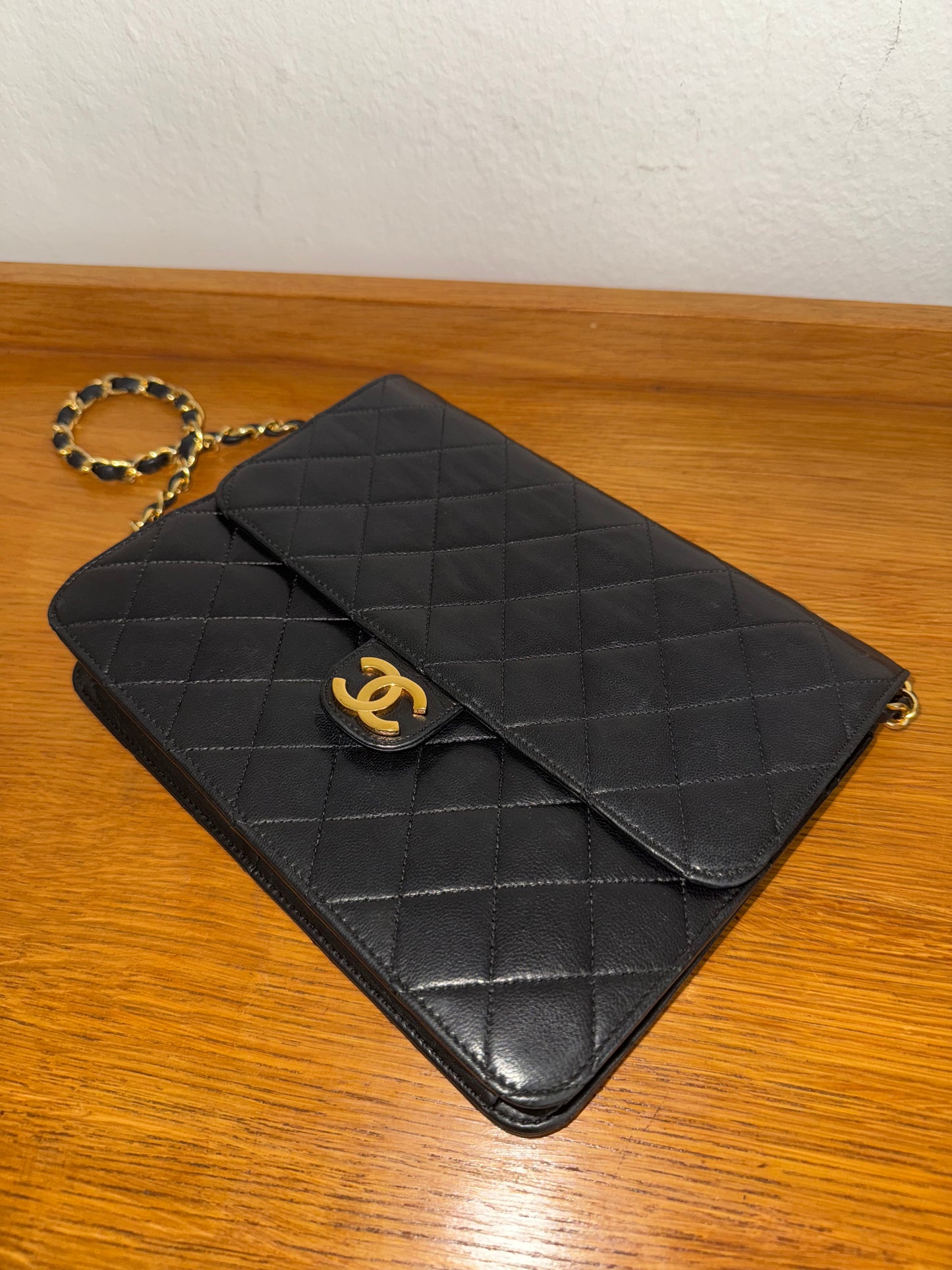 CHANEL LAMBSKIN SINGLE FLAP BAG & BOX & ENTRUPY