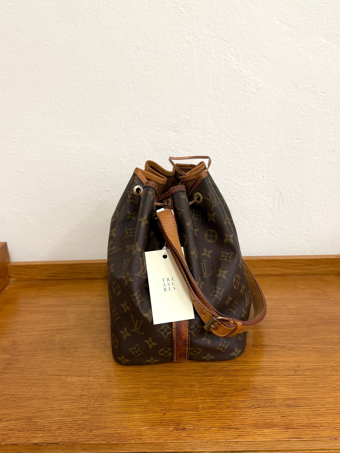 LV PETIT NOÉ MONOGRAM