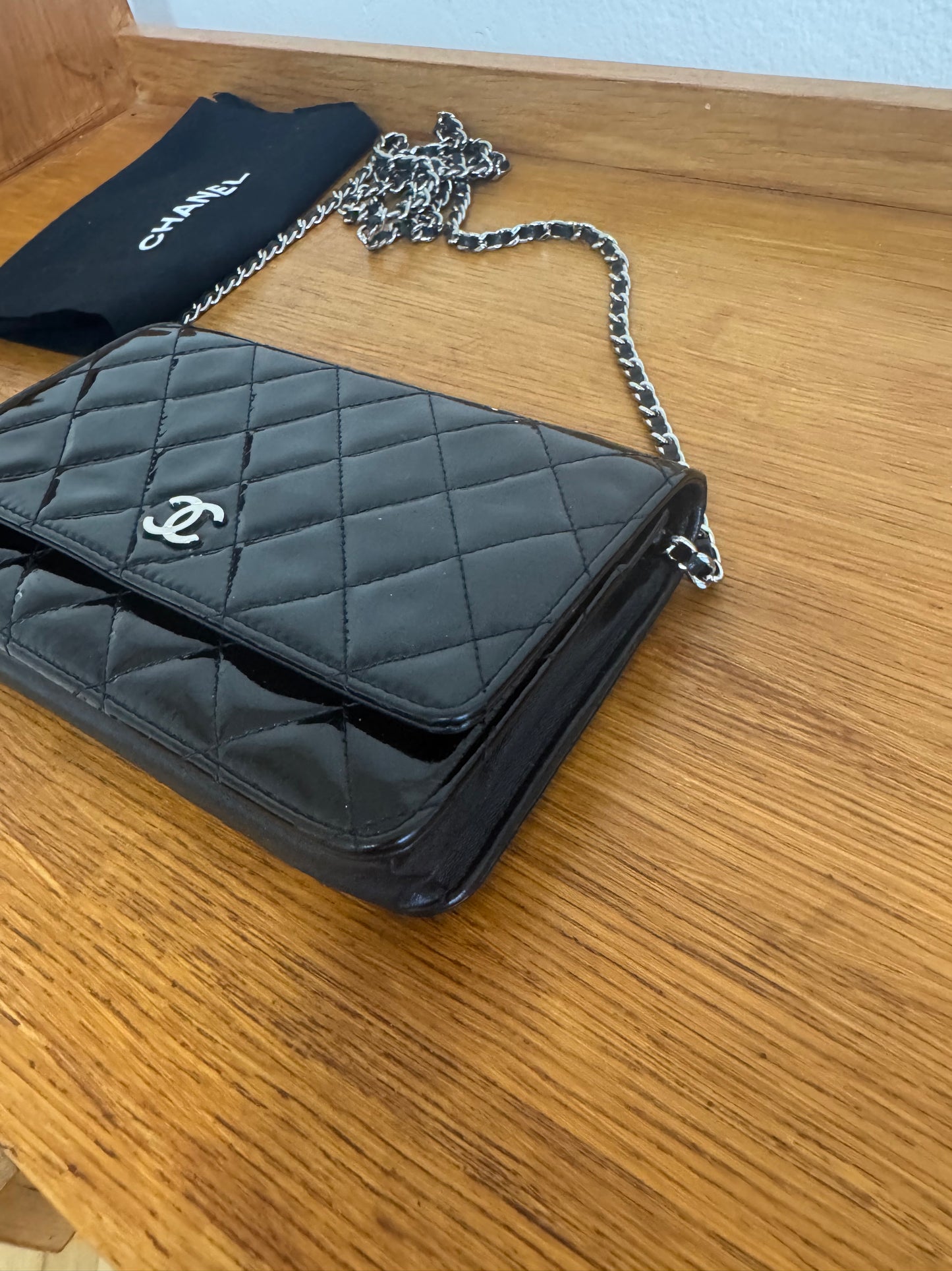CHANEL WOC BLACK PATENT LEATHER SILVER HW SERIES 14