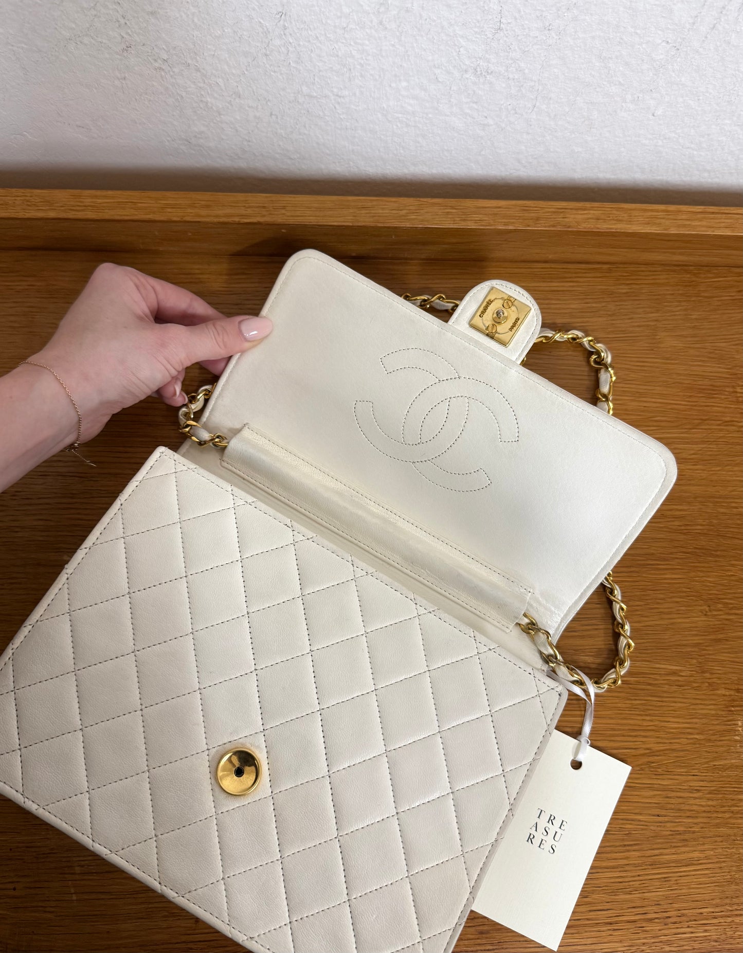 CHANEL CLASSIC SINGLE FLAP BAG LAMBSKIN WHITE 24K GOLD HW