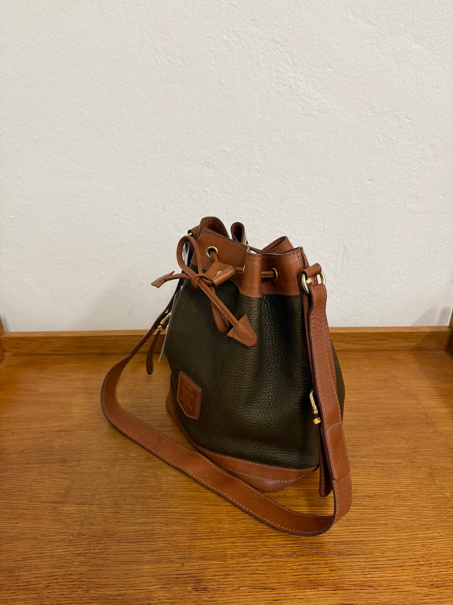 CELINE TRIOMPHE BUCKET BAG