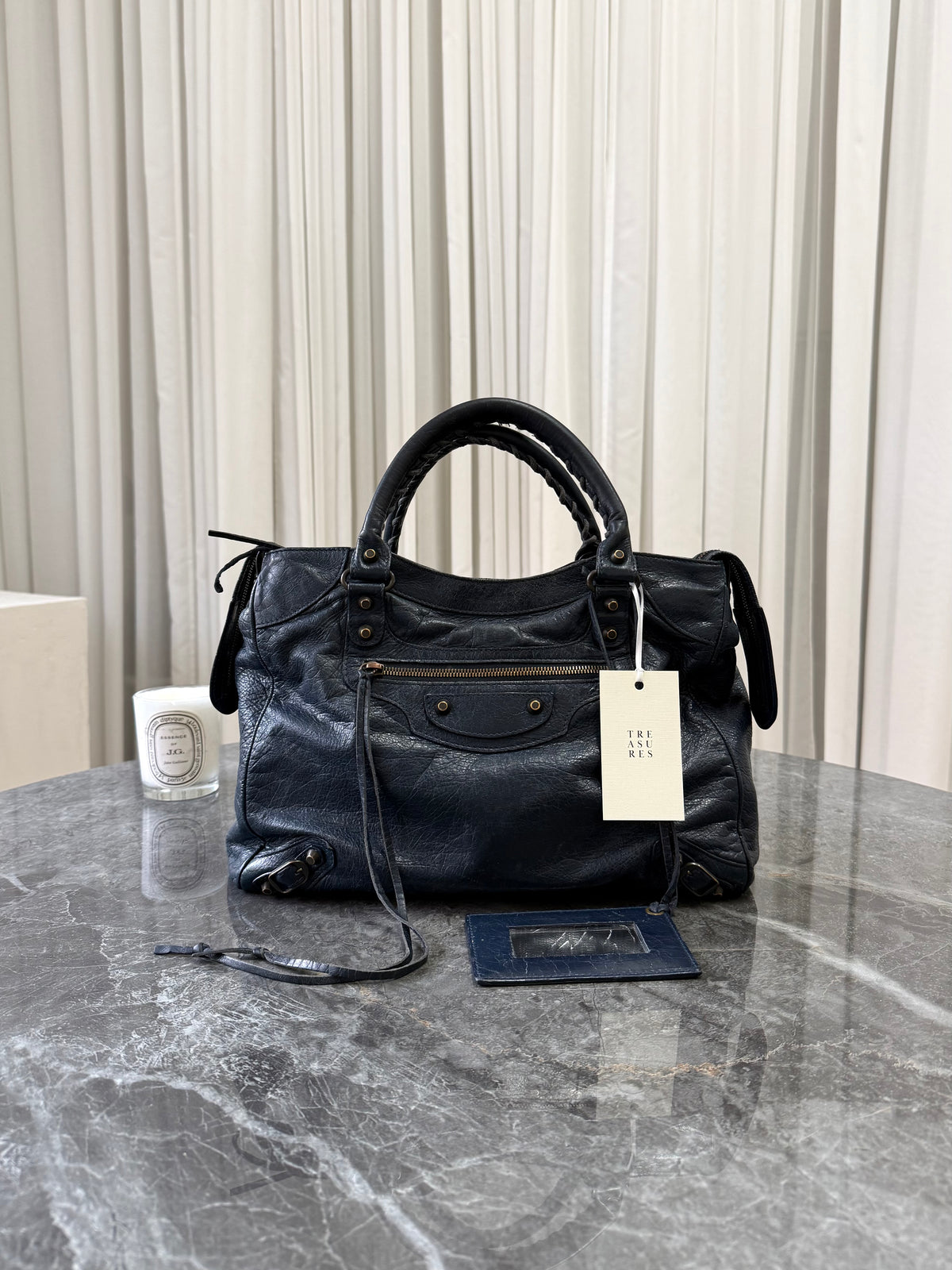 Balenciaga Velo z jehněčí kůže s mosazným hardwarem, foto 9