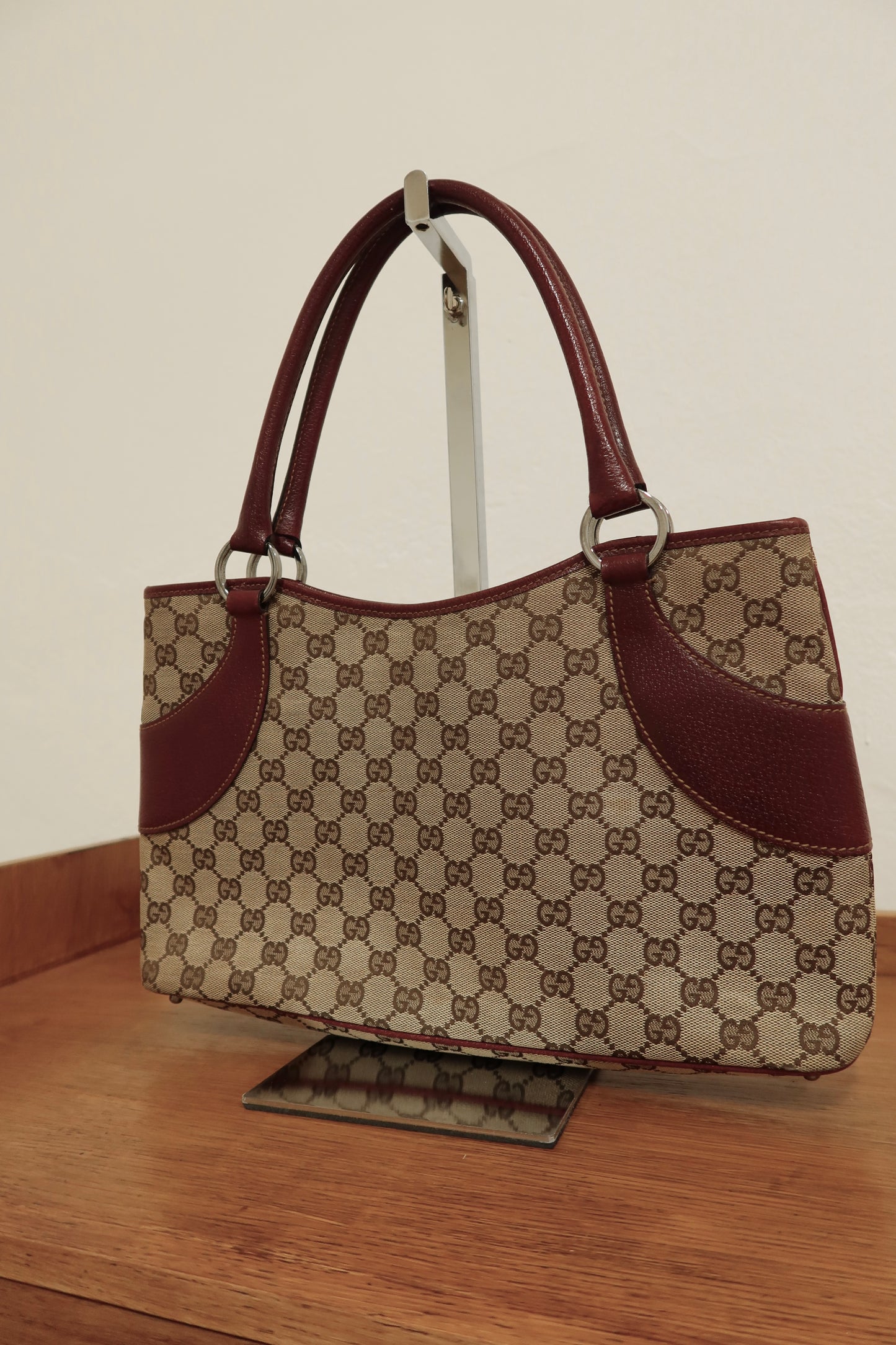 GUCCI GG SHOULDER TOTE BAG WINE