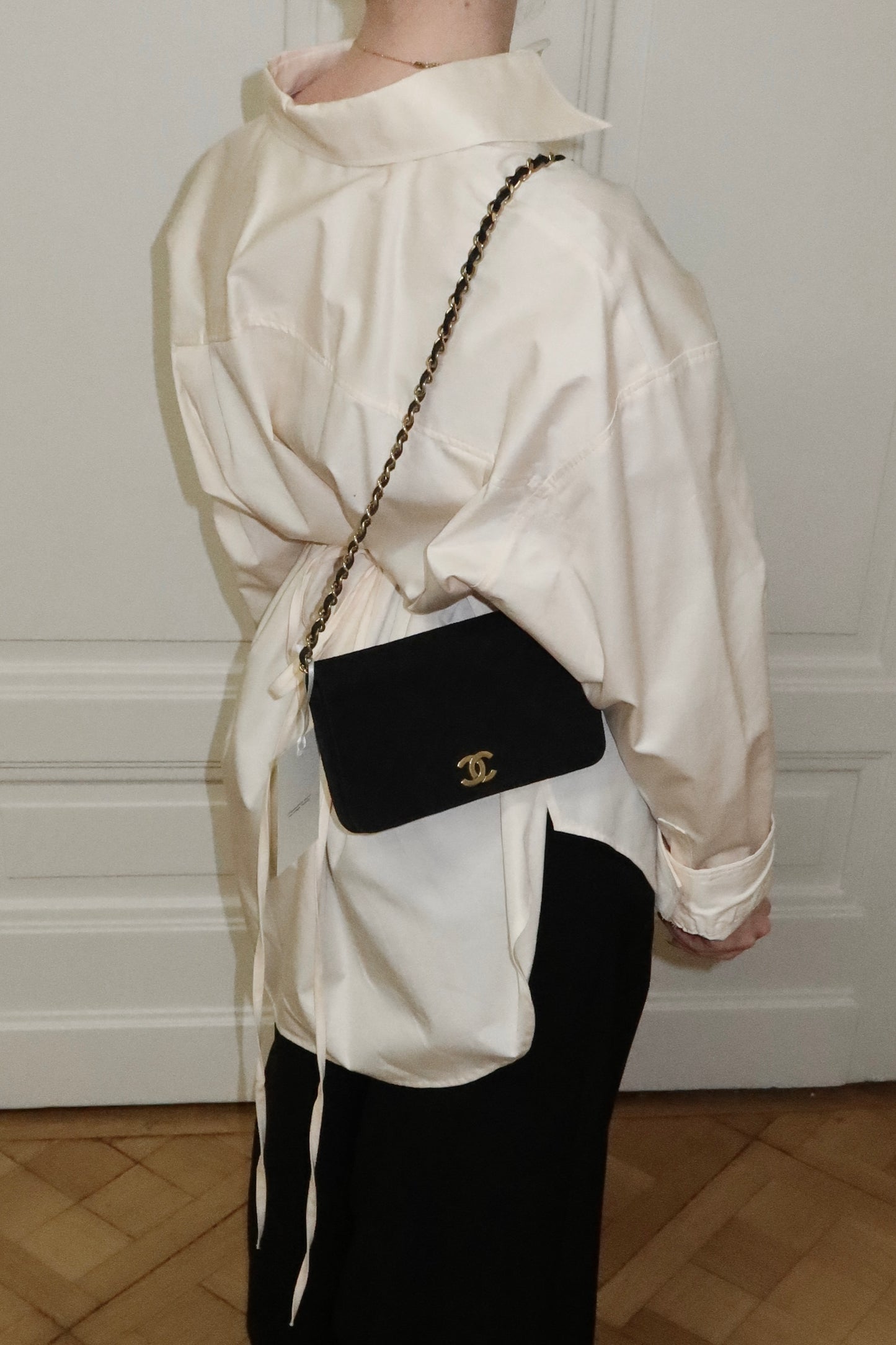 CHANEL SUEDE WOC BLACK 24K GOLD