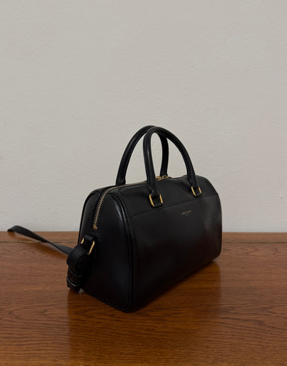 YSL Classic Baby Duffle Bag černá – z boku