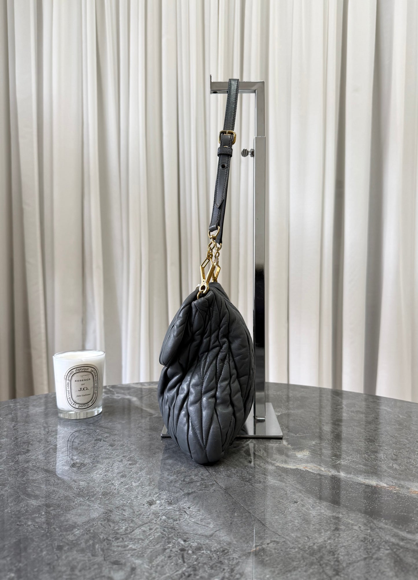 MIU MIU MATELASSE VITELLO SHOULDER BAG GREY