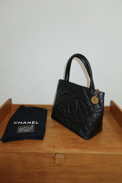 CHANEL CAVIAR MEDALLION TOTE GOLD HW