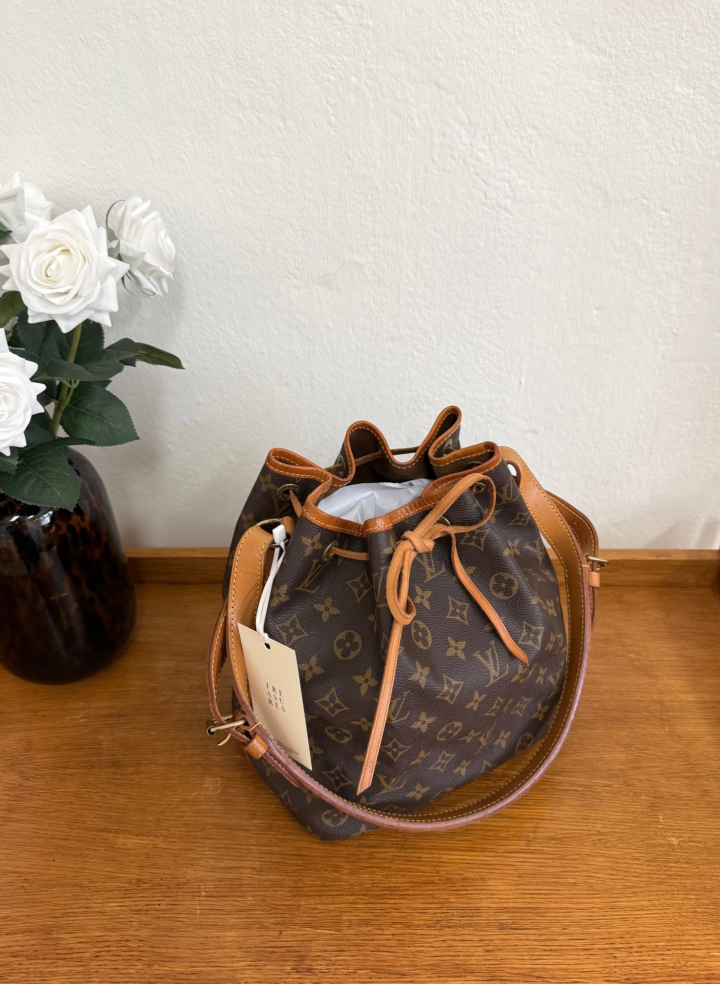 LV PETIT NOÉ MONOGRAM