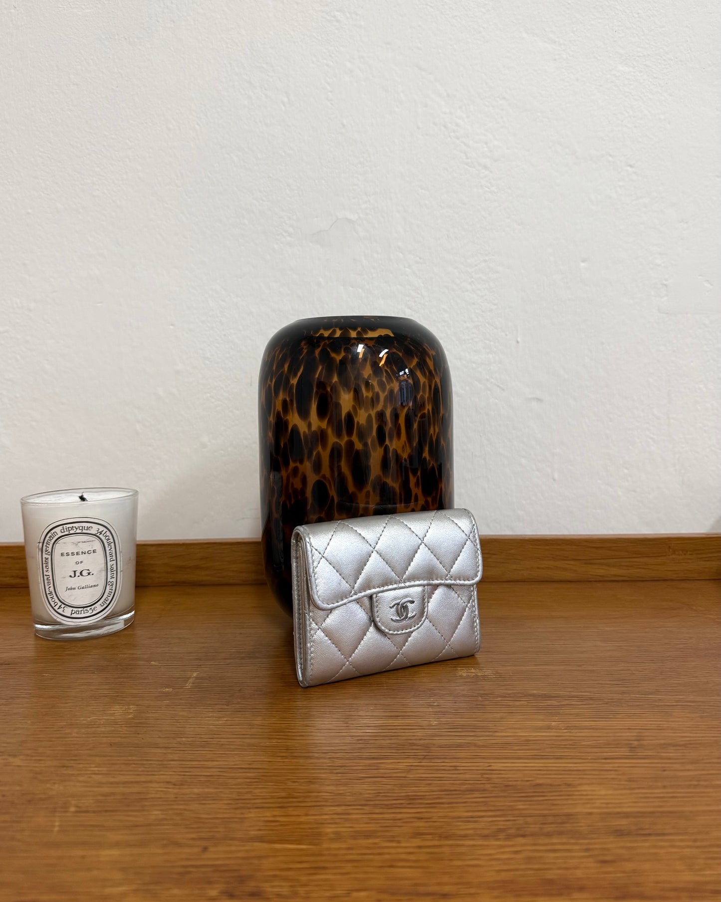 SERIES 22 CHANEL METALLIC SILVER QUILTED WALLET