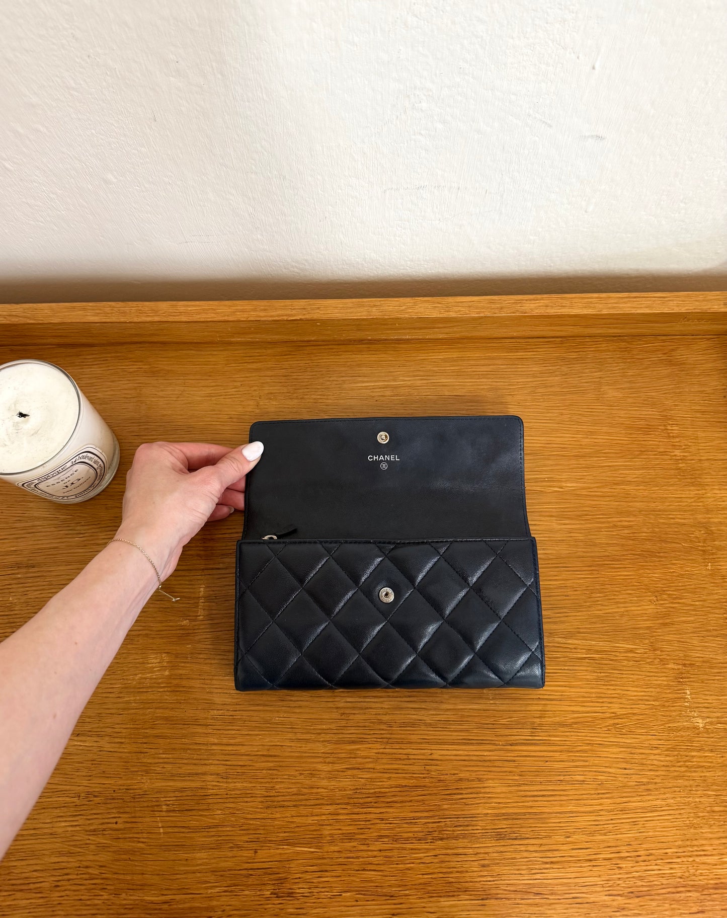 CHANEL CLASSIC LONG WALLET LAMBSKIN SERIES 17 NAVY