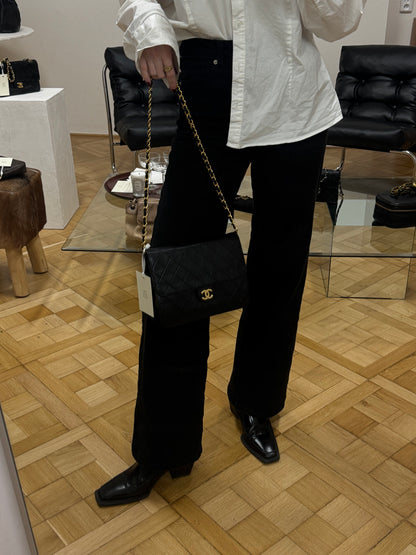 CHANEL CLASSIC SINGLE FLAP BAG LAMBSKIN BLACK 24K GOLD HW