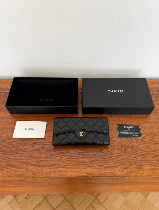 CHANEL LARGE CLASSIC WALLET LAMBSKIN GOLD HW