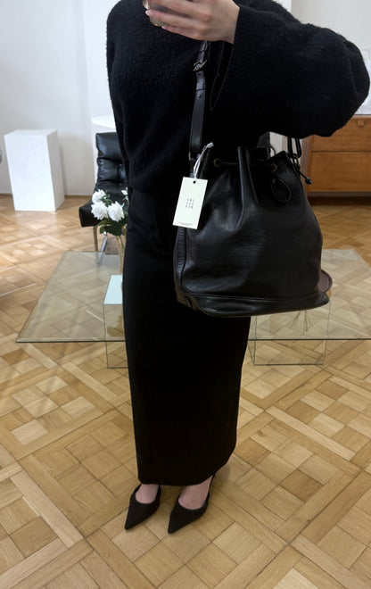 LV EPI NOÉ BLACK BUCKET BAG