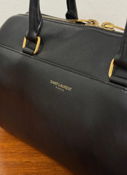 YSL Classic Baby Duffle Bag – detail ražby Saint Laurent Paris