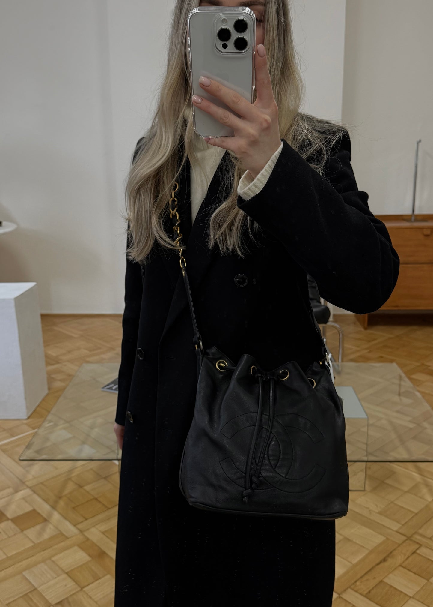 CHANEL BUCKET CC LOGO & POUCH