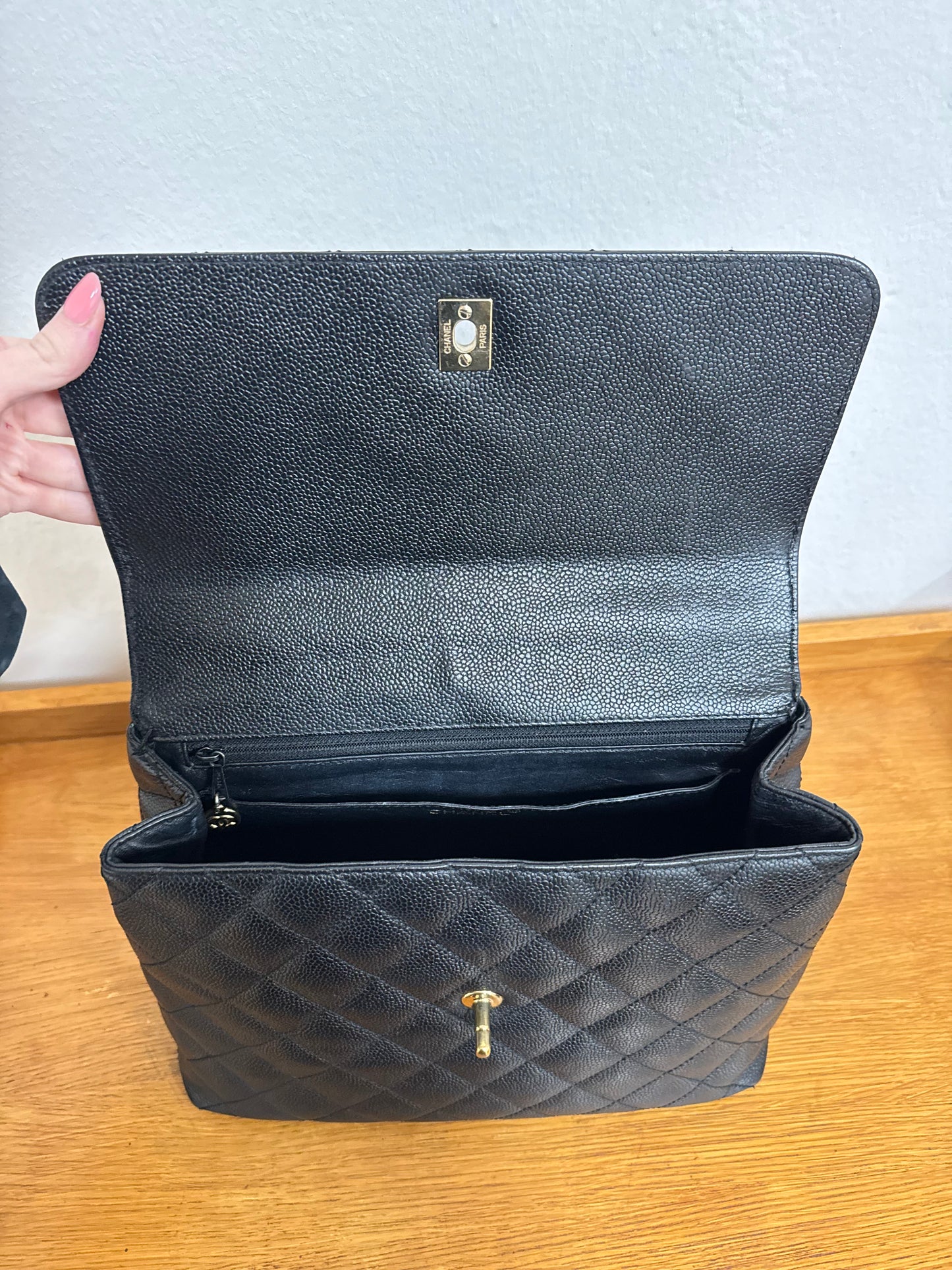 CHANEL MATELASSE CAVIAR KELLY BLACK 24K GOLD HW