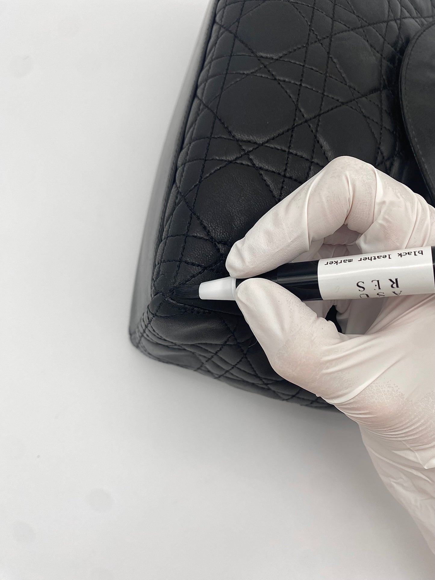 TREASURES LEATHER MARKER