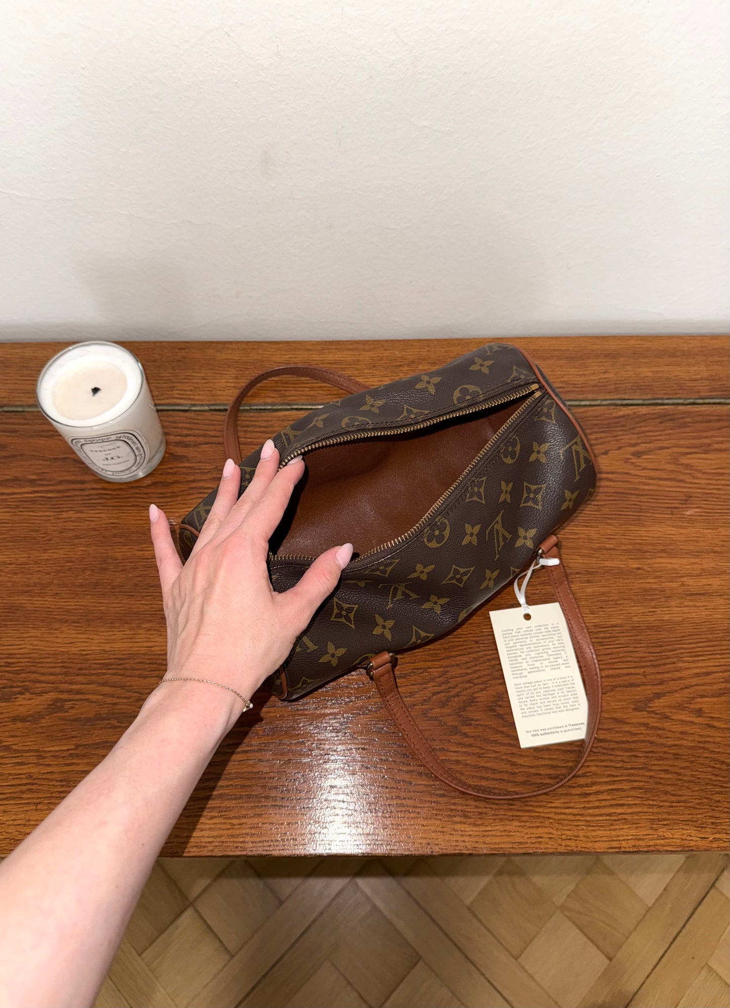 LV PAPILLON 26