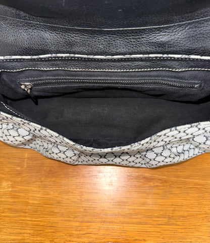 CELINE TRIOMPHE SHOULDER BAG