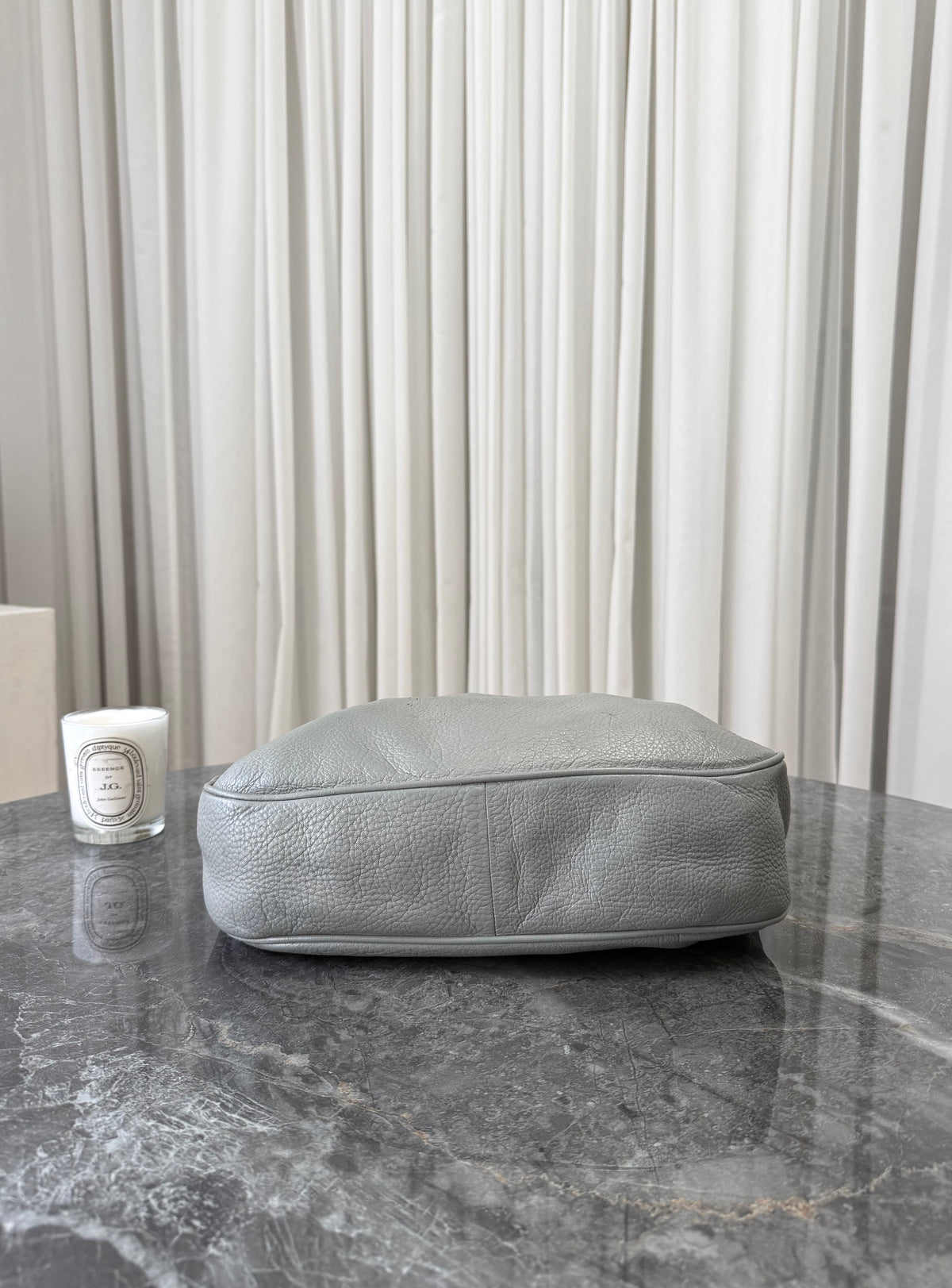 Bottega Veneta hobo z kůže Intrecciato ve světle šedé barvě, foto 7