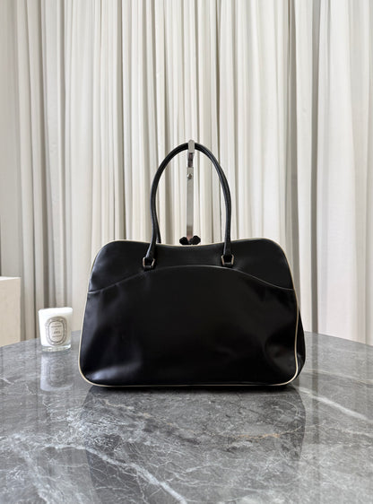 Prada Triangle bowling bag z černé kůže spazzolato, foto 6