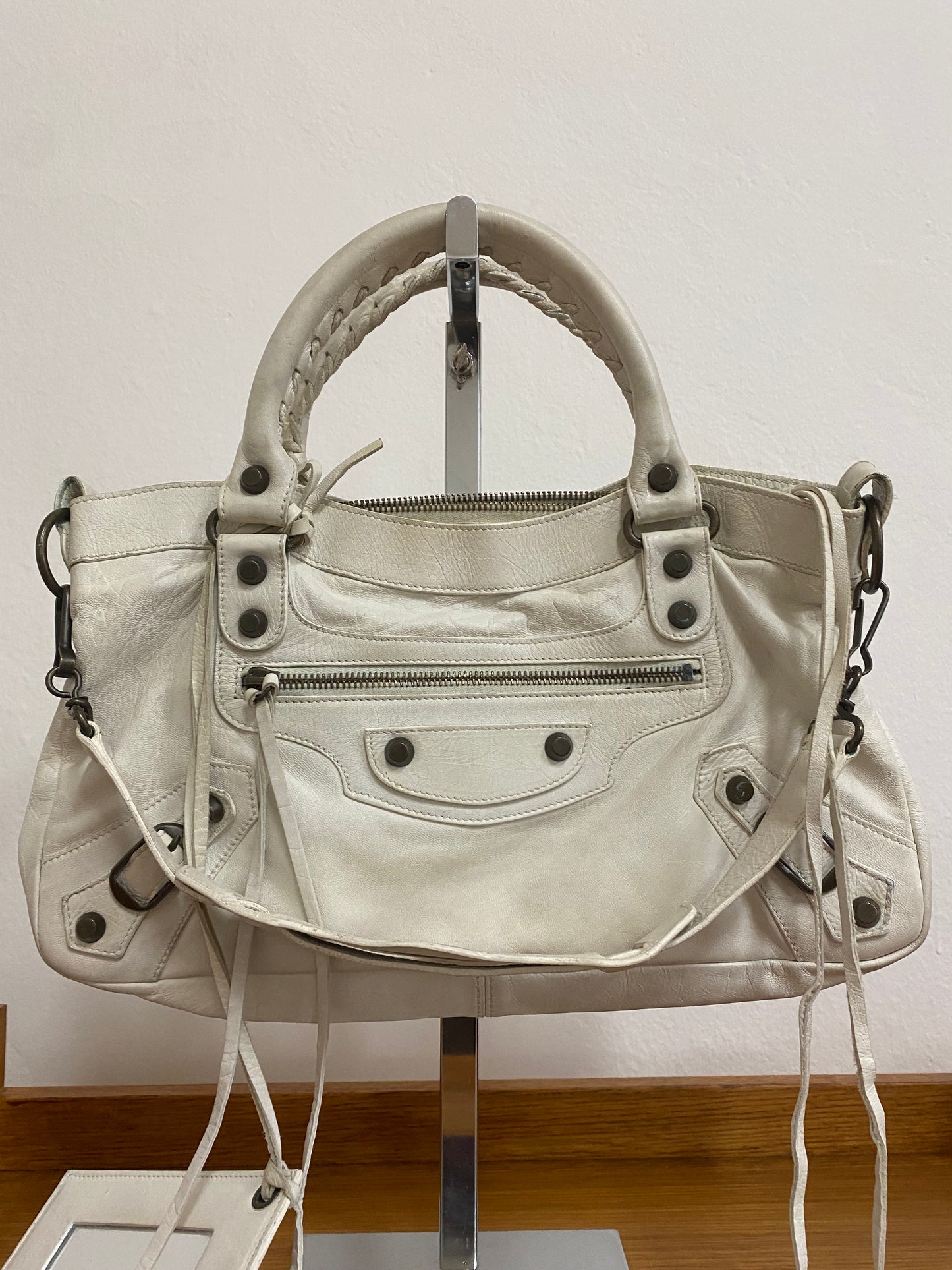 BALENCIAGA FIRST BAG CREAM - ENTRUPY