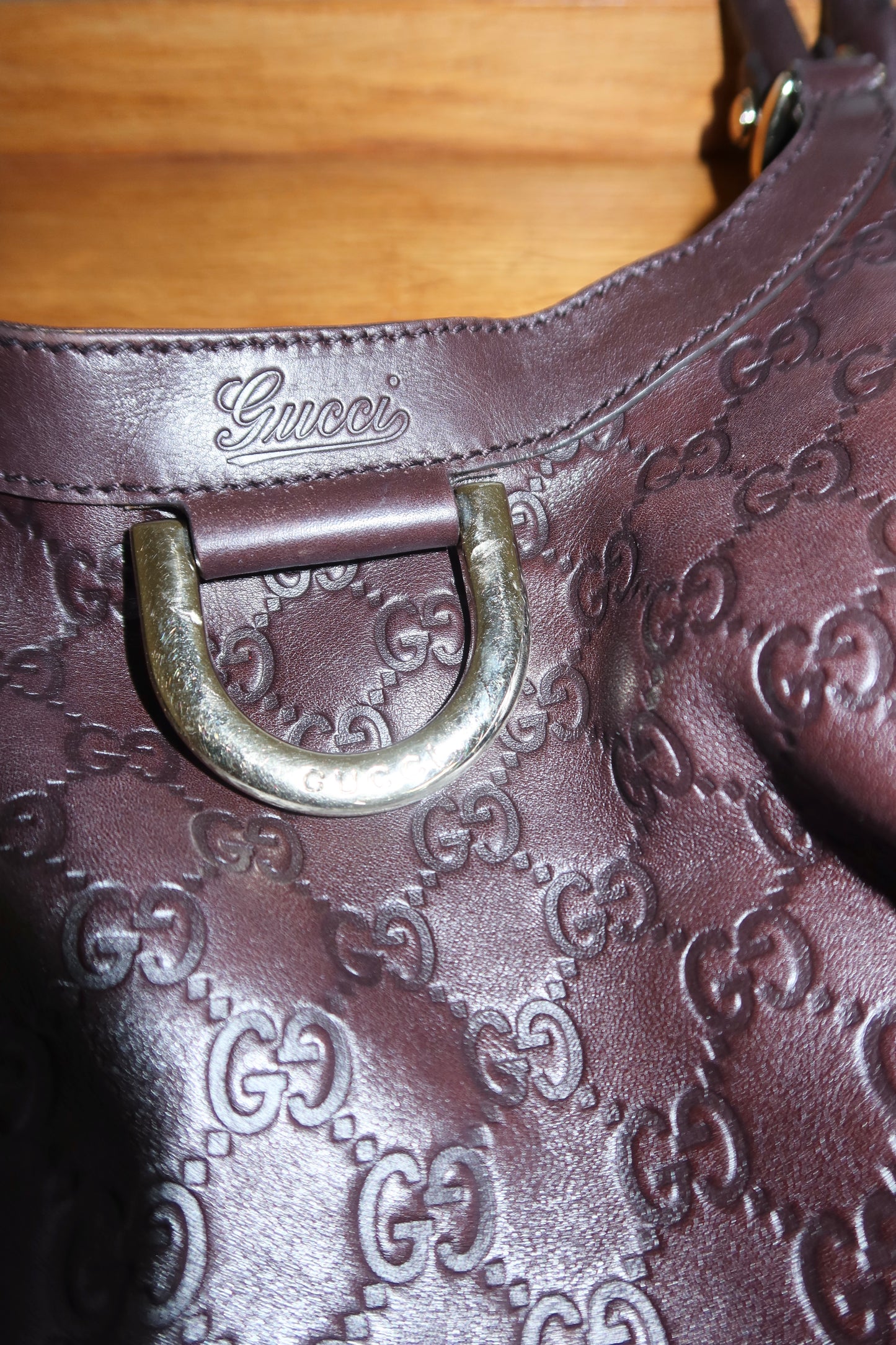 GUCCI GG HOBO ABBEY BAG BURGUNDY GOLD HW