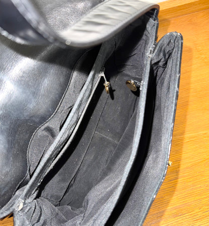 CHANEL TWIST LOCK FLAP PATENT LEATHER