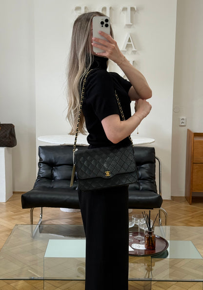 CHANEL BLACK TWIST LOCK FLAP BAG LAMBSKIN GOLD HW
