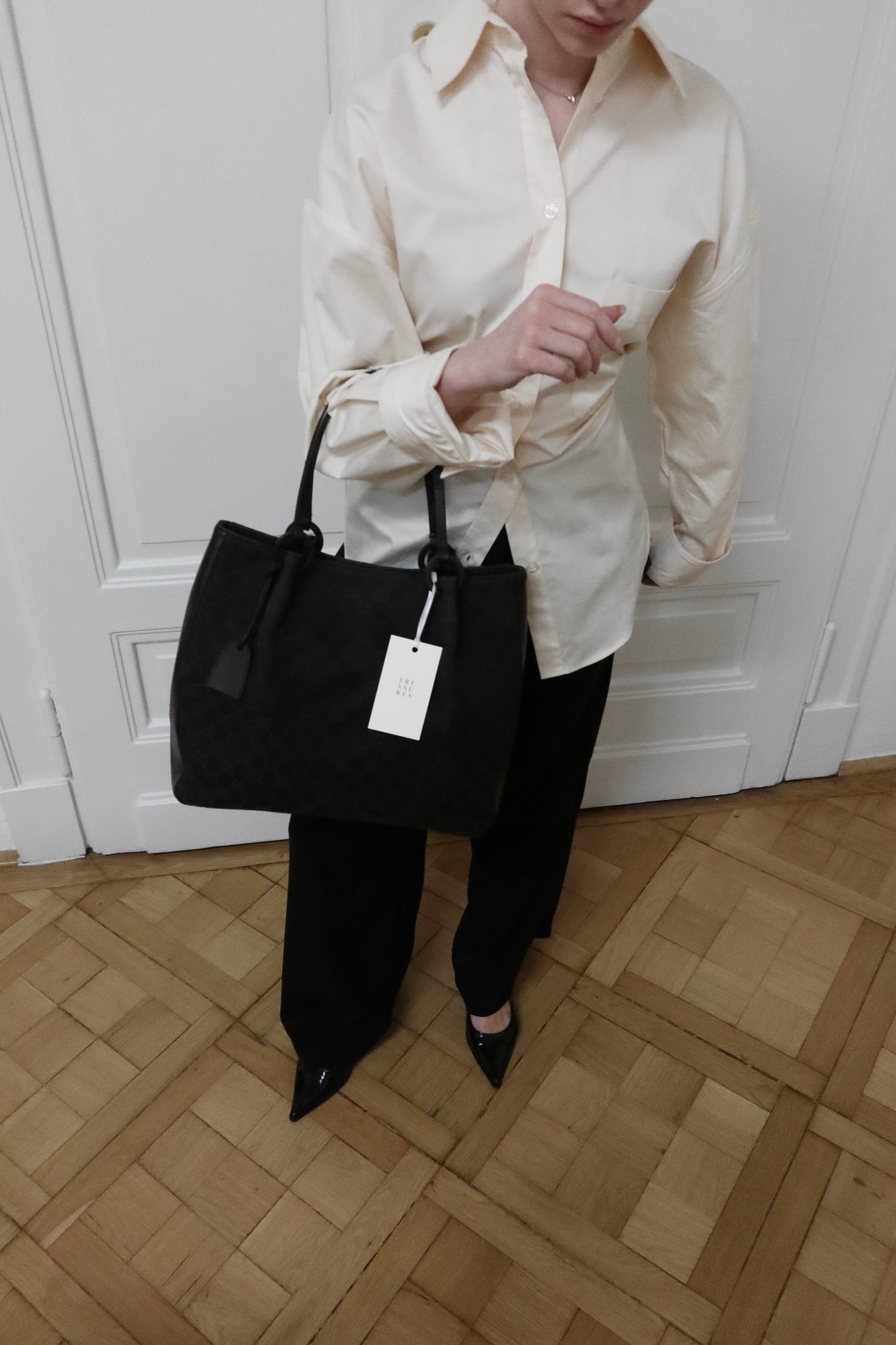 GUCCI GG SHOULDER BAG BLACK & POUCH TOM FORD ERA