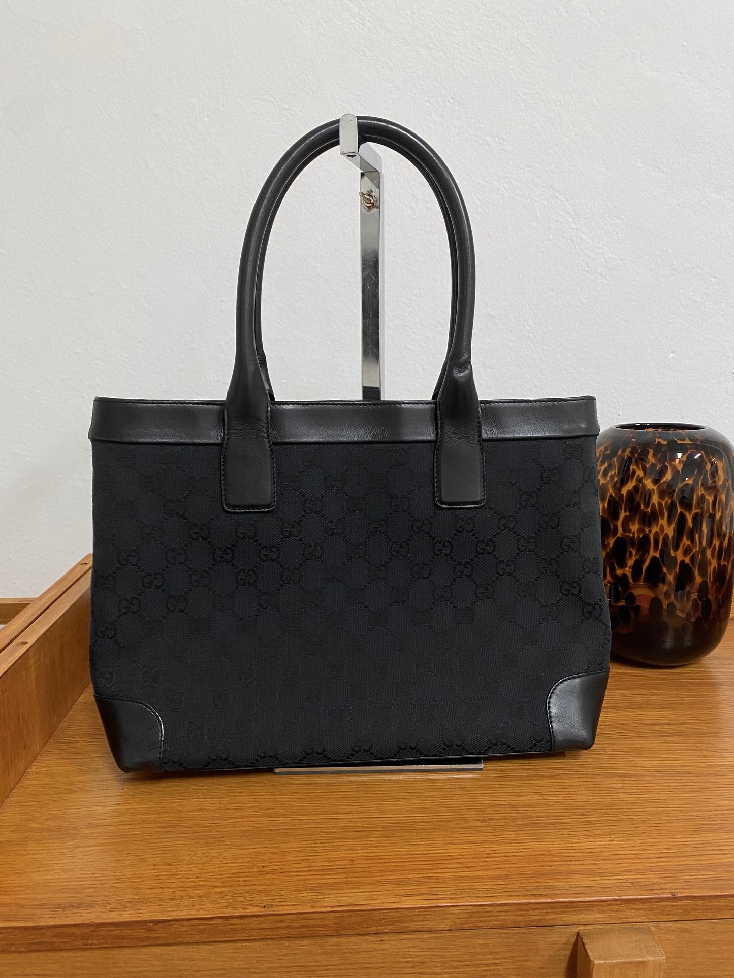 GUCCI GG MONOGRAM BLACK TOTE BAG