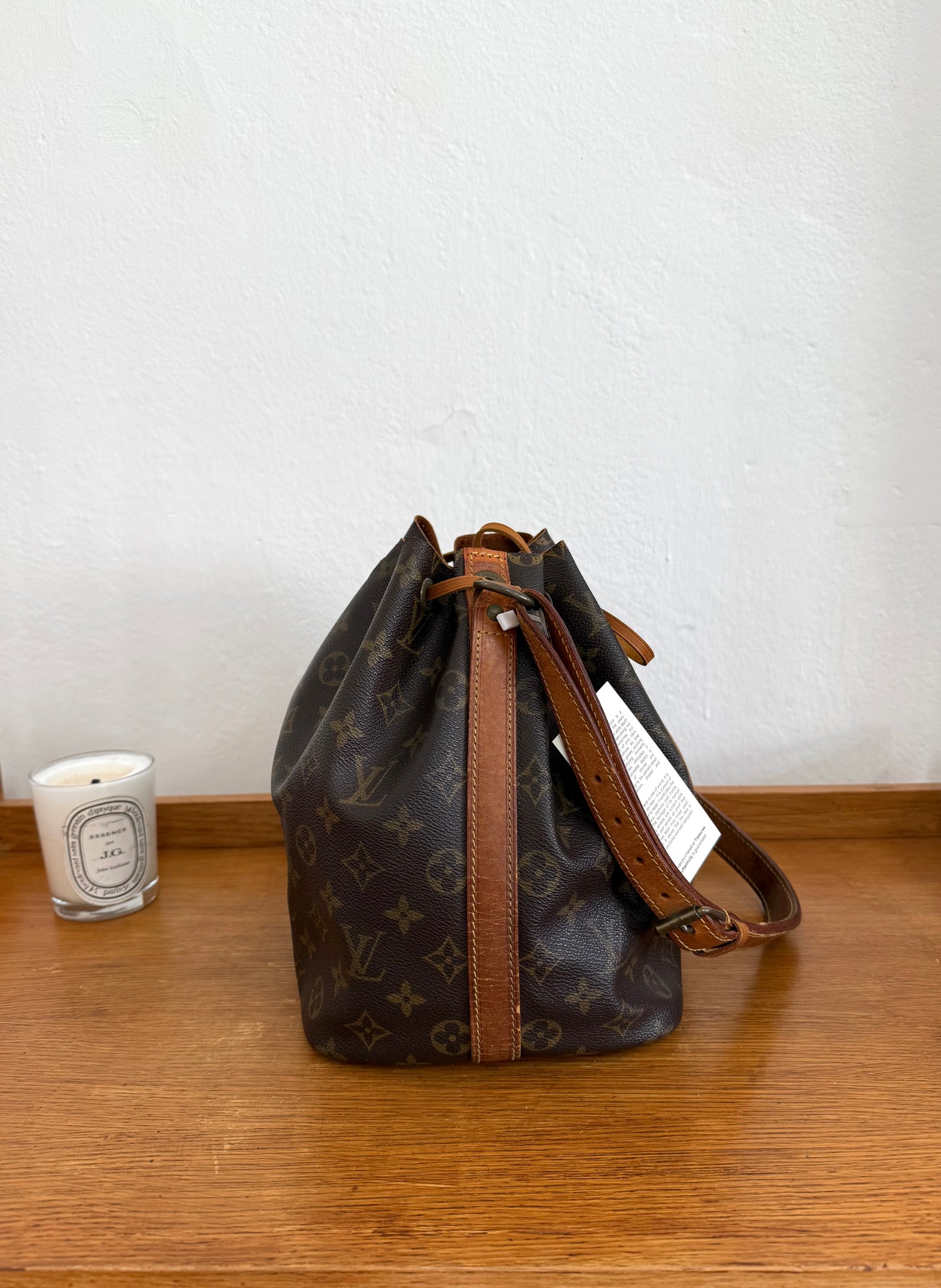 LV PETIT NOÉ MONOGRAM BUCKET BAG